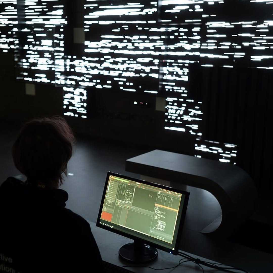 Multi-screen campus information touch wall powered by Ventuz