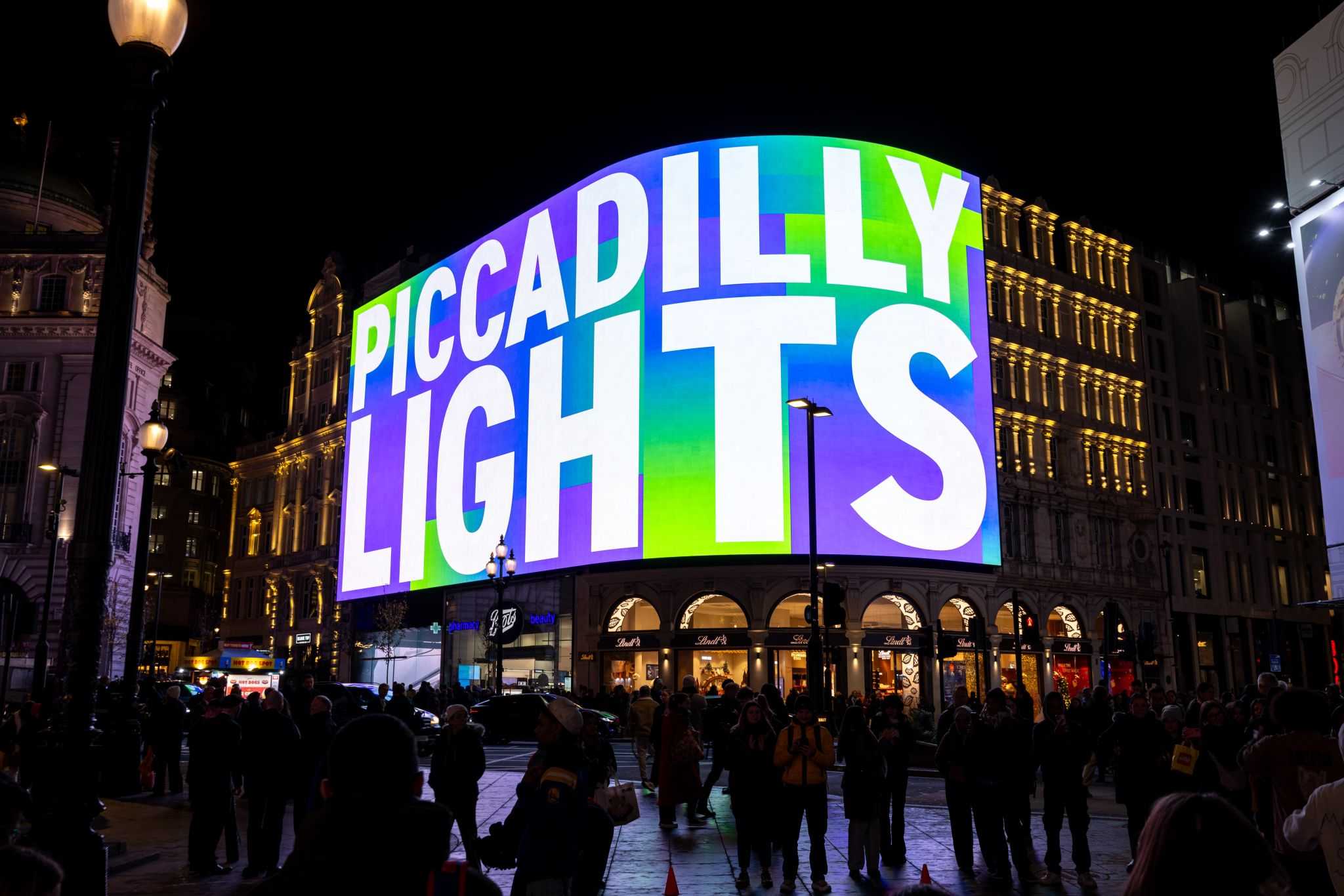 Large-format LED billboards driven by CanvasPro