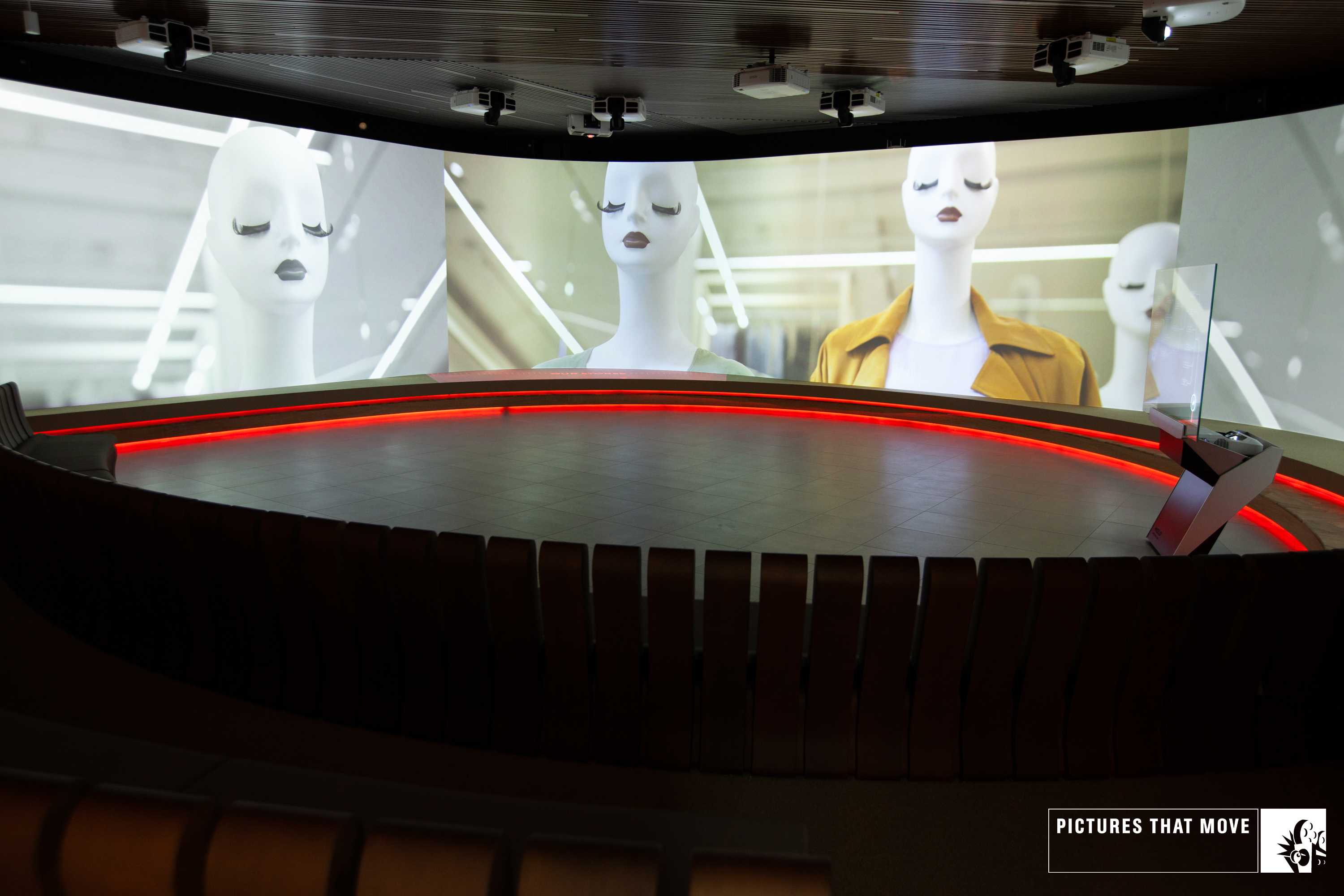 Inditex’s immersive showroom built with Ventuz
